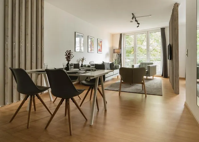 Raum921 - Stilvolles - Wlan, Tiefgarage, Kueche, Netflix Maagdenburg